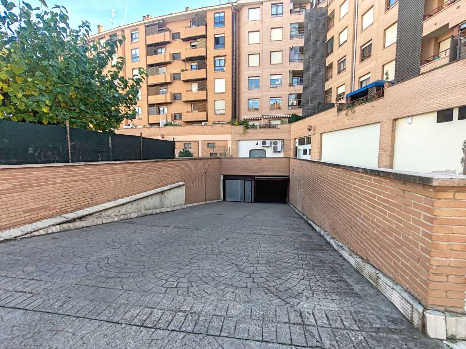 garaje en venta y alquiler en logrono